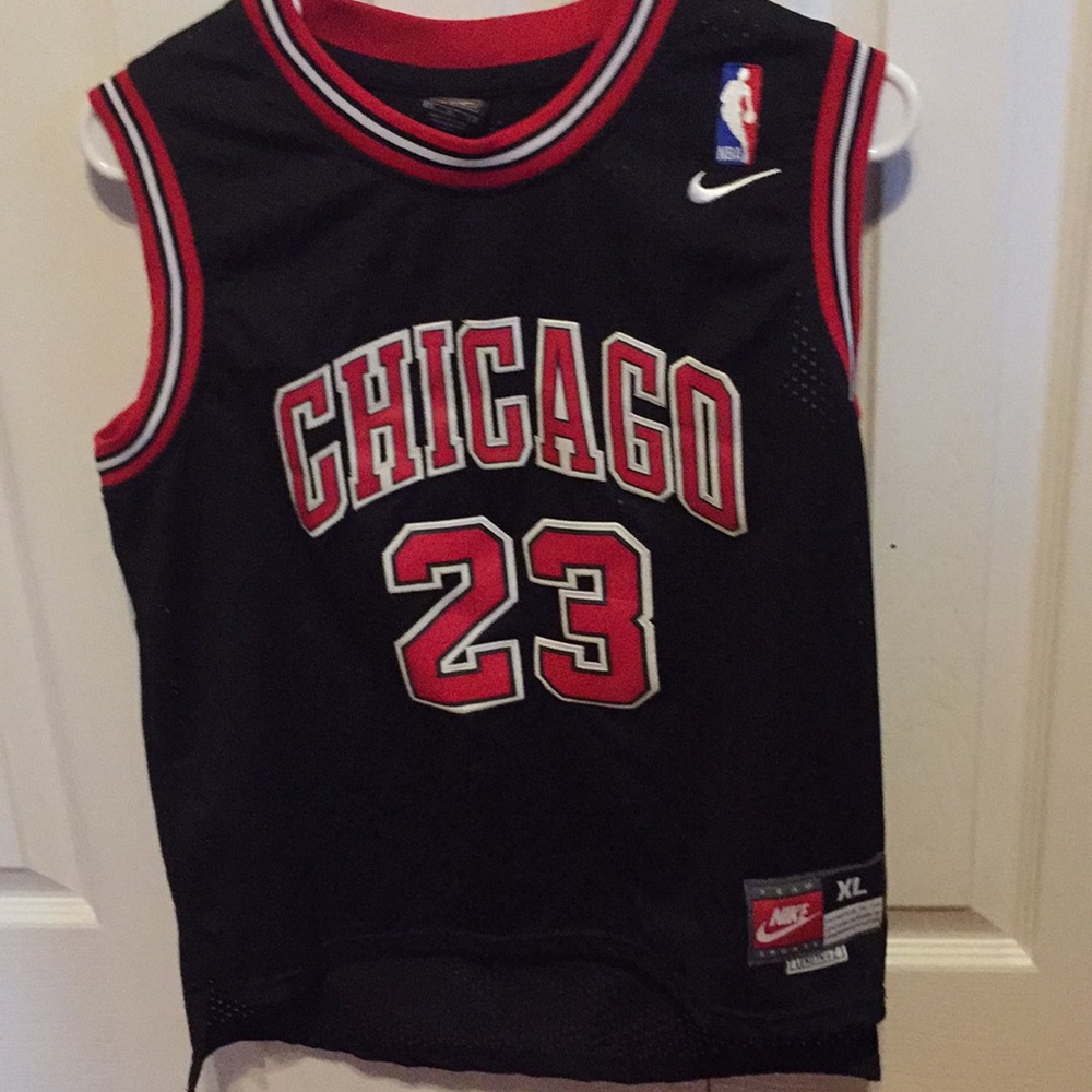 Micheal Jordan bulls jersey